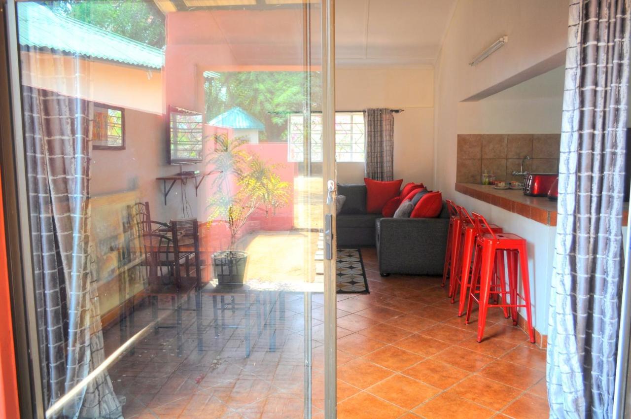 Butterfly Apartments Livingstone Esterno foto