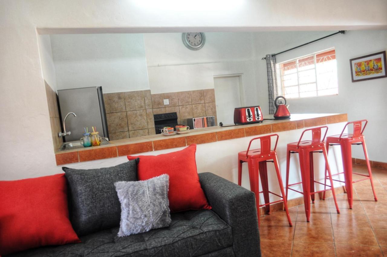 Butterfly Apartments Livingstone Esterno foto