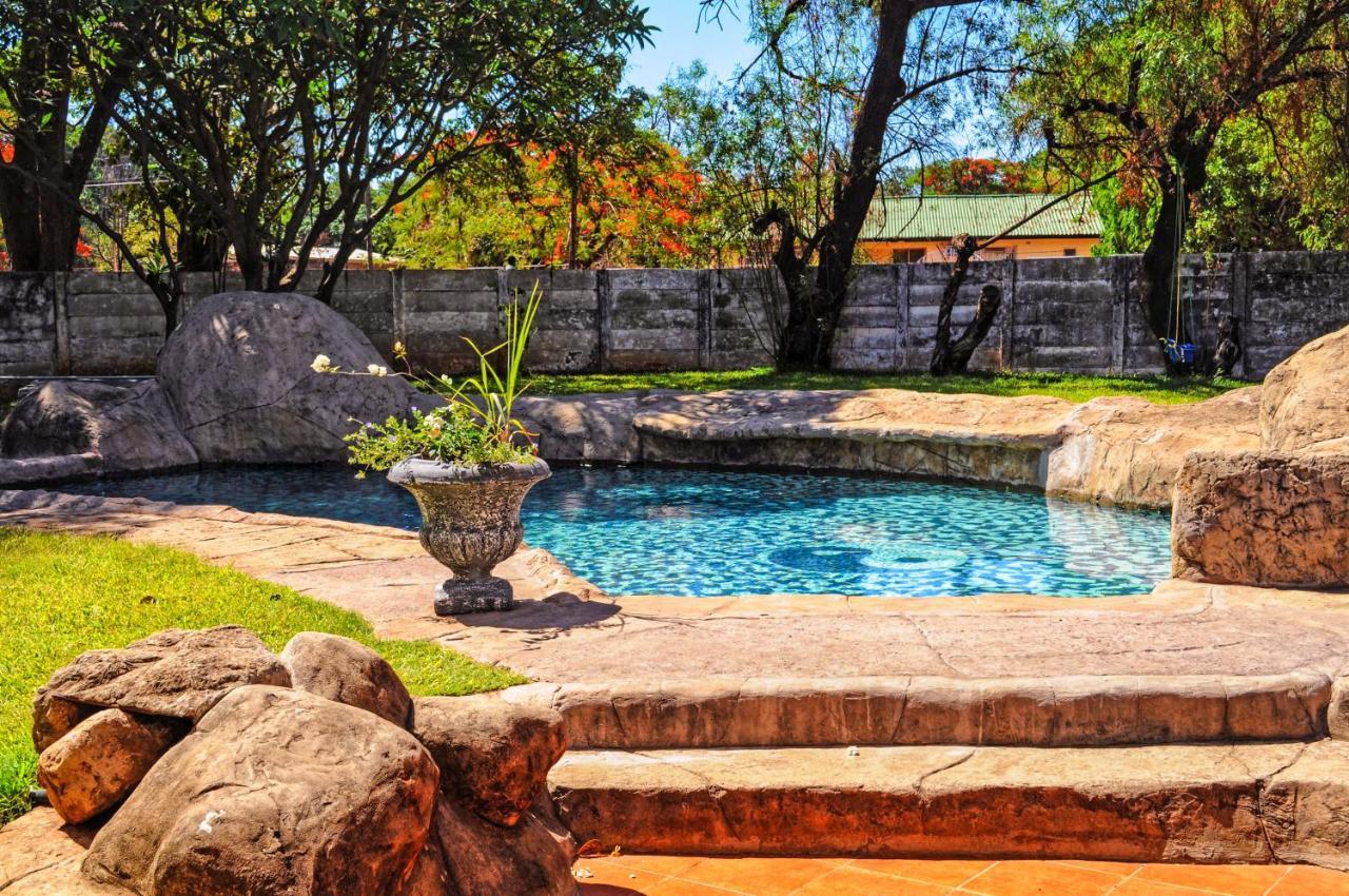 Butterfly Apartments Livingstone Esterno foto